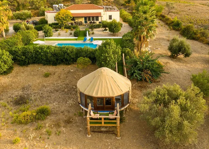 Βίλα Elia With Pool, Yurt And Sea Views