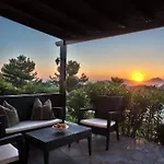 Elia With Pool, Yurt And Sea Views