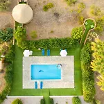 Elia With Pool, Yurt And Sea Views