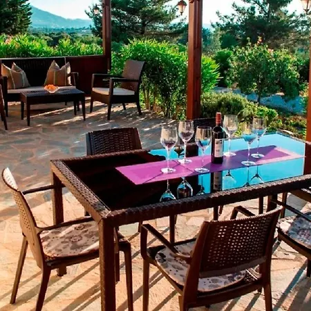 Elia With Pool, Yurt And Sea Views Villa