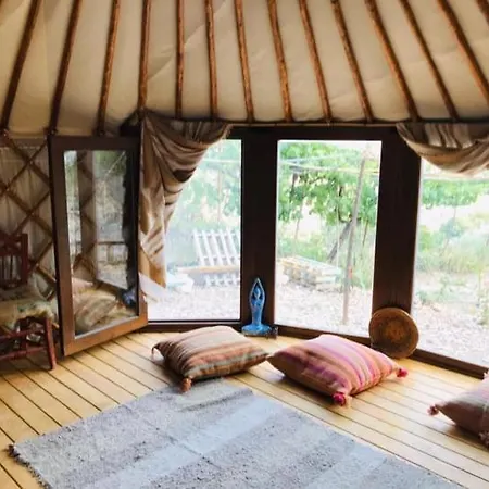 Elia With Pool, Yurt And Sea Views