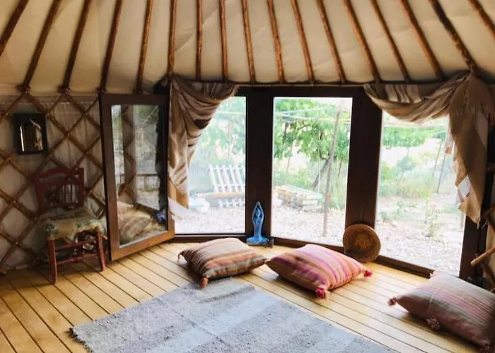 Elia With Pool, Yurt And Sea Views
