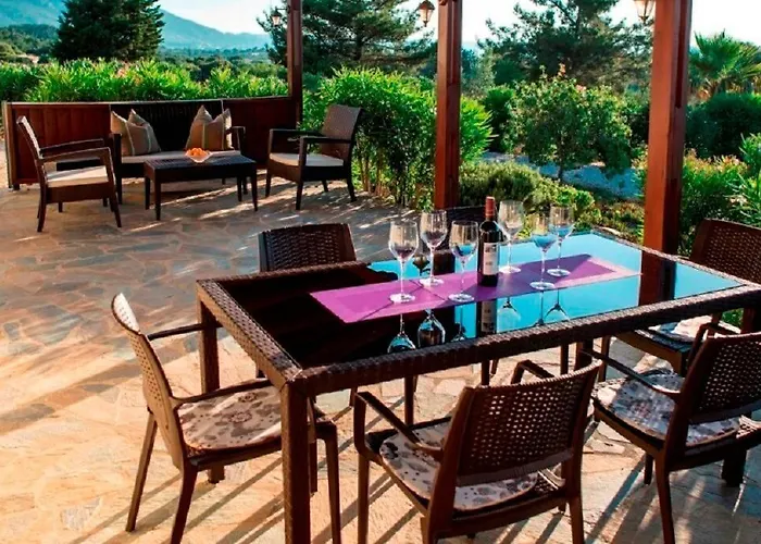 Elia With Pool, Yurt And Sea Views Villa